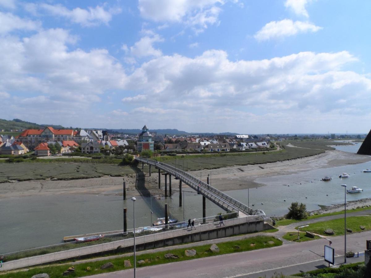 Appartement Avec Terrasse Panoramique, Acceptant Les Animaux, Parking - Fr-1-487-281 Cabourg Zewnętrze zdjęcie